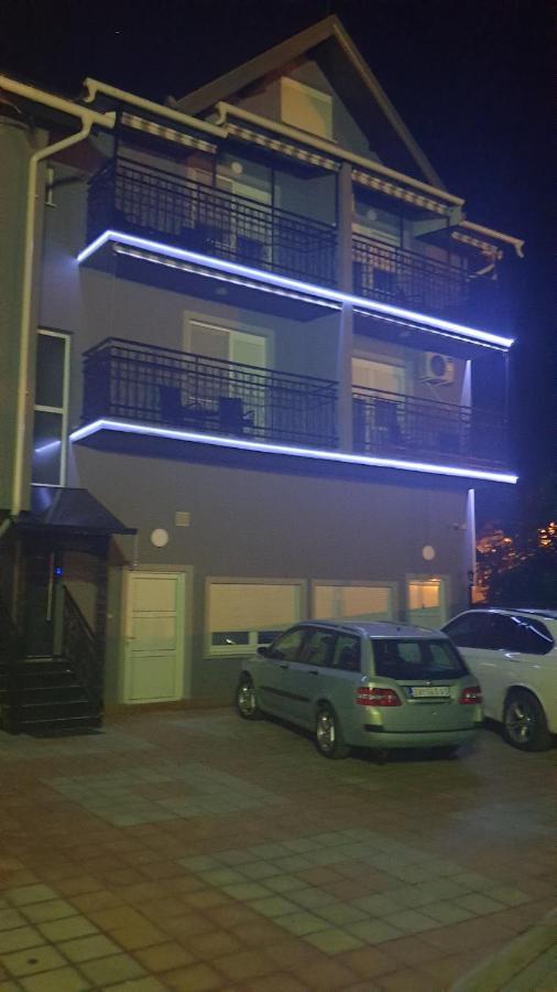 Apartments Kamenjar Novi Sad Exterior photo